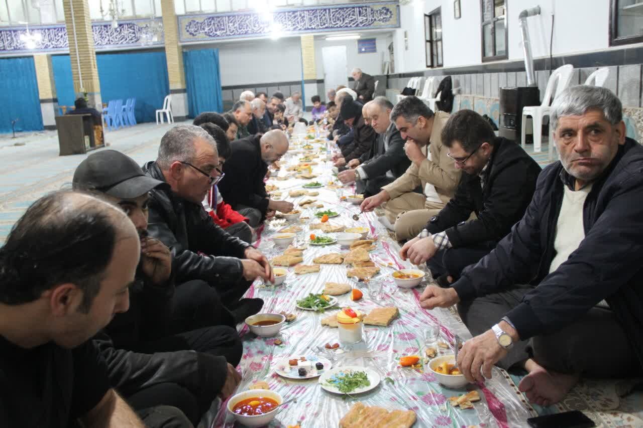 برپایی افطاری ساده در مسجد محمد رسول الله آستارا