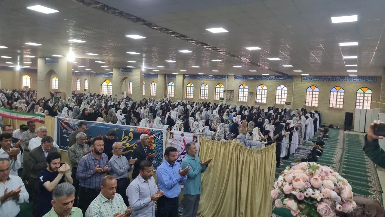 خانوادهها به ازدواج آسان جوانان کمک کنند