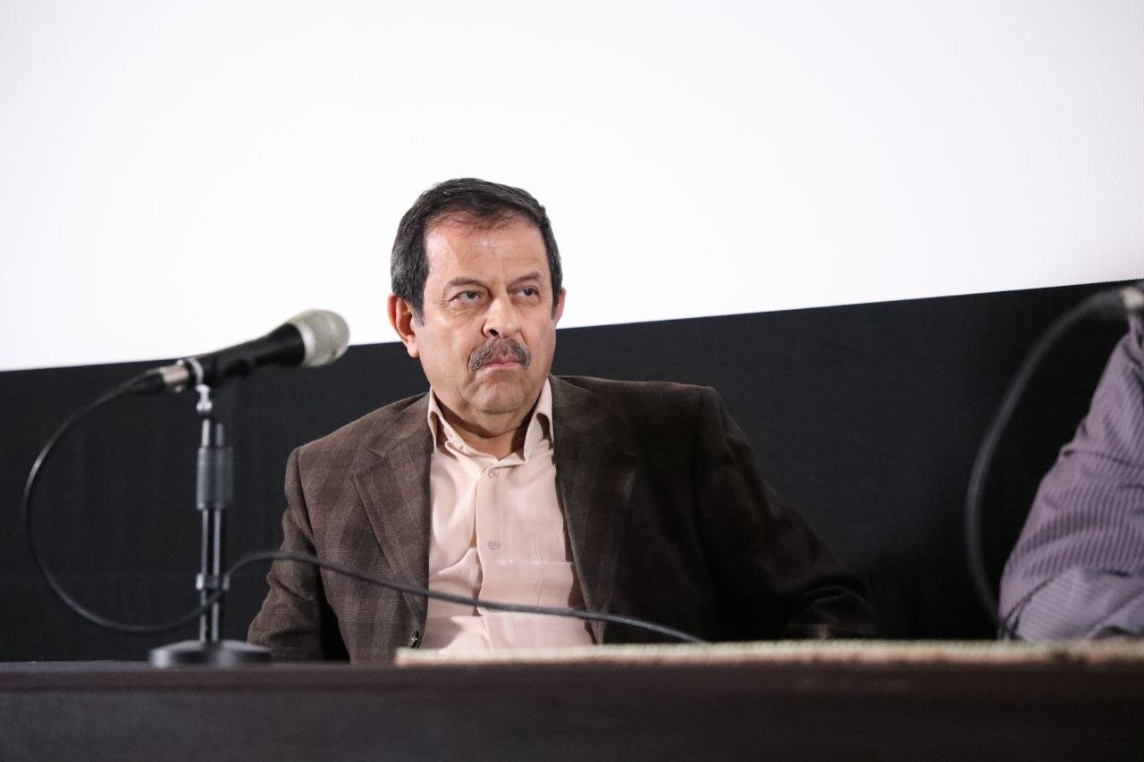 حرف و حدیثهای یک مستند متفاوت/کاش در سینمای مستند باقی میماندیم