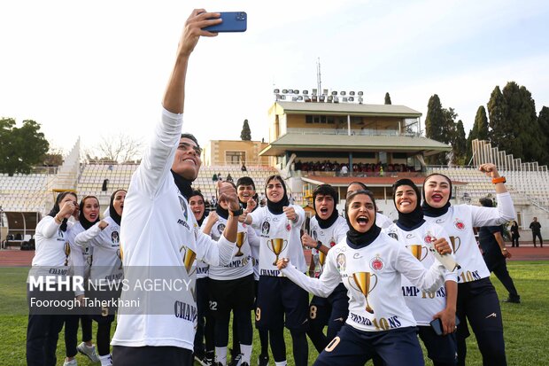 فینال لیگ فوتبال بانوان