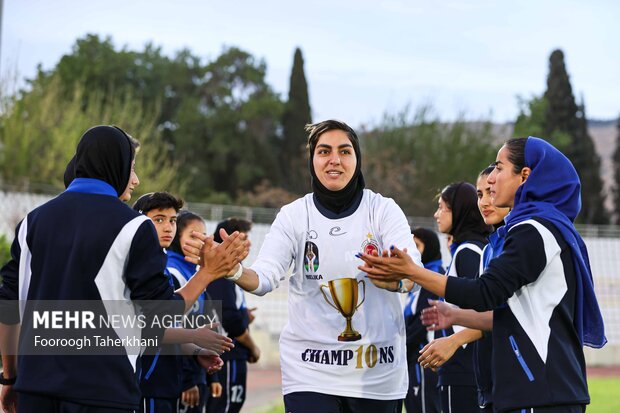 فینال لیگ فوتبال بانوان