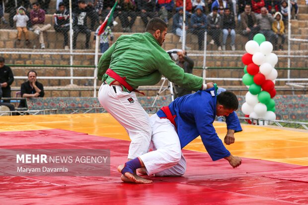 مسابقات بین المللی کوراش در اسفراین