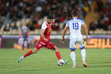 برد یک نیمه ای پرسپولیس مقابل صنعت نفت با یک مصدوم