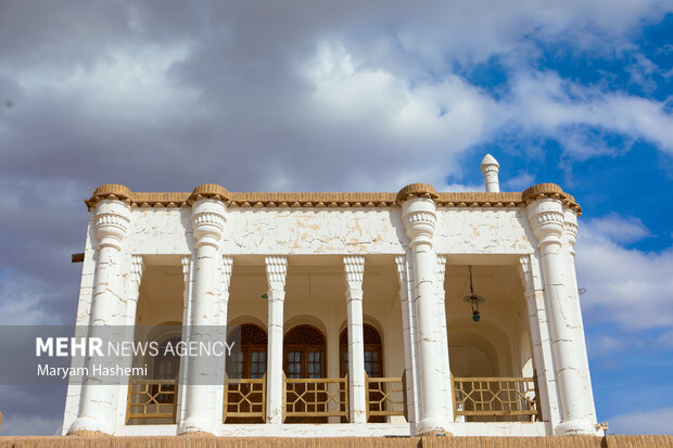 باغ و عمارت فتح آباد با نام صاحب قدیمی باغ بیگلر بیگی در شهر کرمان قرار دارد. باغی که در منطقه اختیارآباد کرمان و۲۵ کیلومتری مرکز این شهر قرار گرفته است. باغ فتح آباد زمانی رونق زیادی داشته، به طوری که سبک ساخت آن الگوی ساخت مجموعه جهانی باغ شاهزاده ماهان شده است