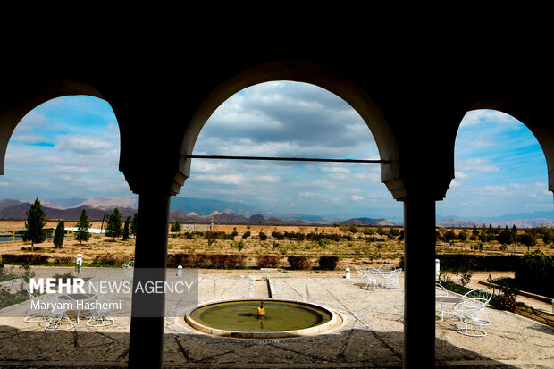 باغ و عمارت فتح آباد با نام صاحب قدیمی باغ بیگلر بیگی در شهر کرمان قرار دارد. باغی که در منطقه اختیارآباد کرمان و۲۵ کیلومتری مرکز این شهر قرار گرفته است. باغ فتح آباد زمانی رونق زیادی داشته، به طوری که سبک ساخت آن الگوی ساخت مجموعه جهانی باغ شاهزاده ماهان شده است