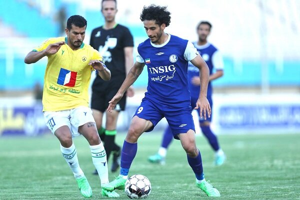 پوست موز زیر پای دو سرمربی/ کنار کشیدن دو تیم به نفع سرخابیها