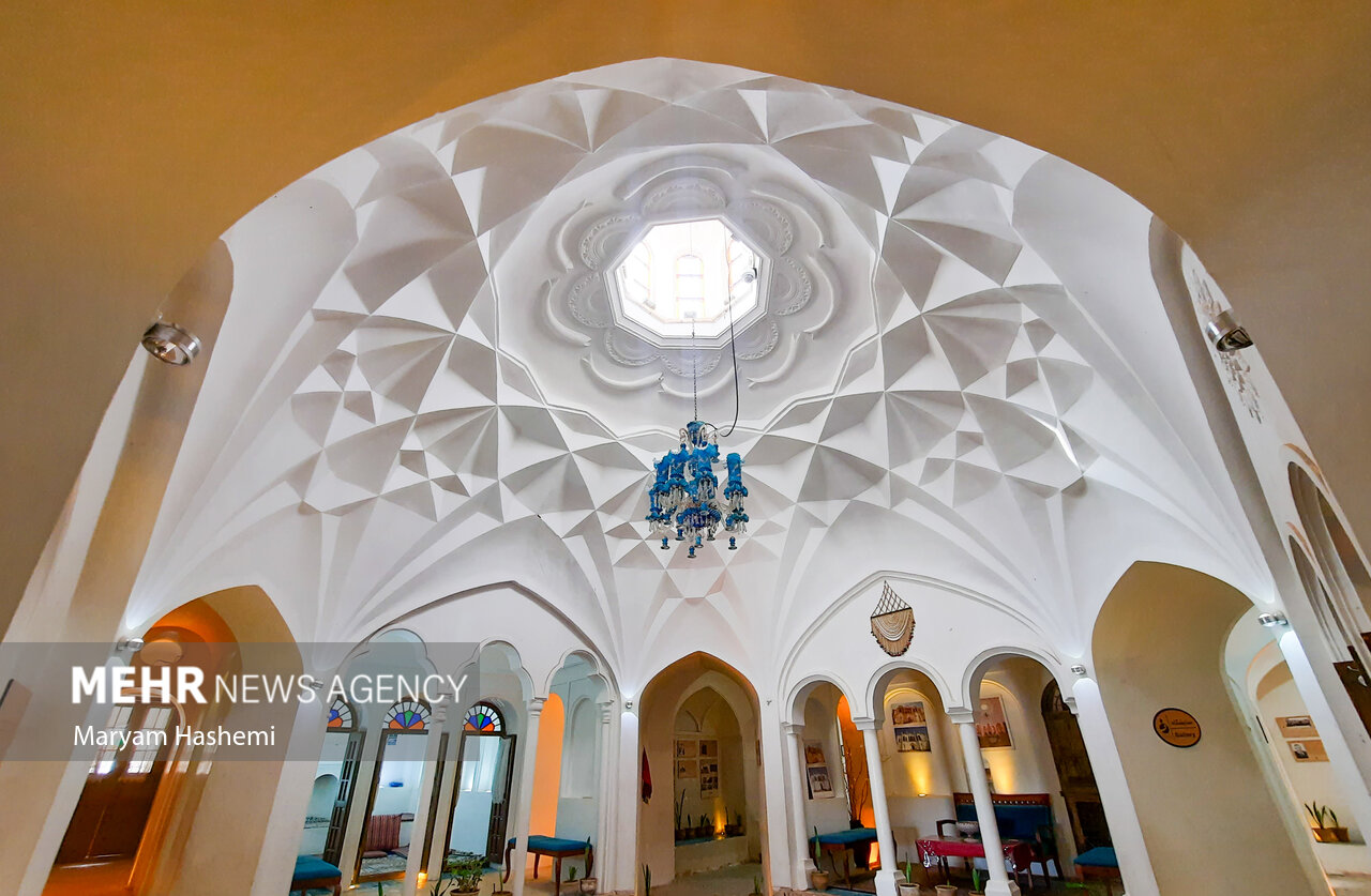 Kirman’ın Kaçar döneminden kalma Fathabad Bahçesi