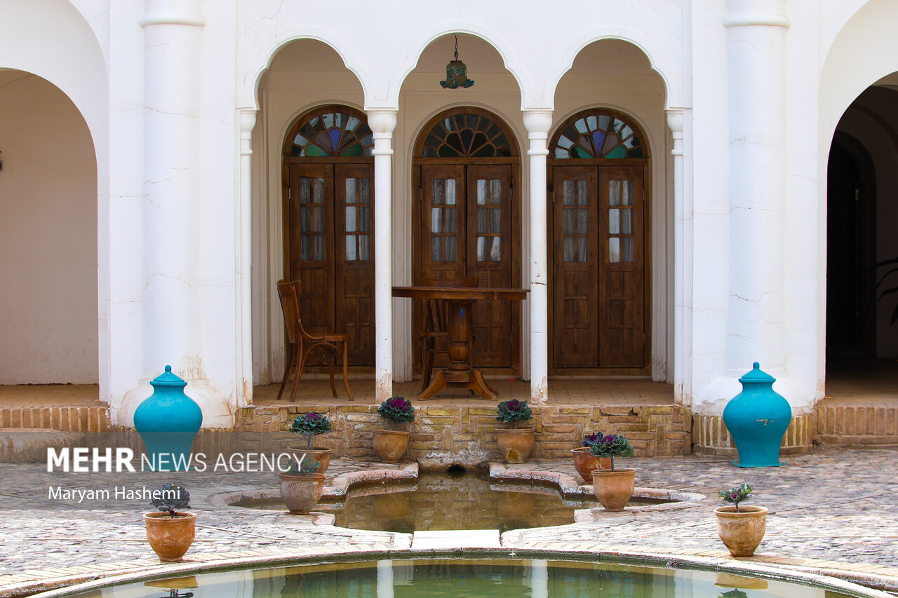 Kirman’ın Kaçar döneminden kalma Fathabad Bahçesi