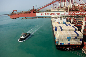 Loading, unloading at Shahid Rajaei port up 31%