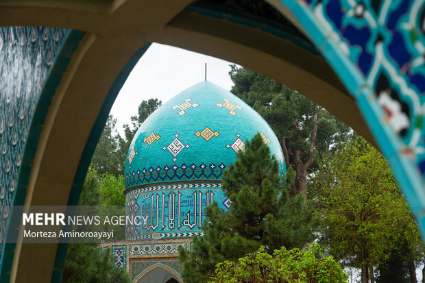 شاعری که آتش به جان عاشقان زد و آثارش در آتش سوخت