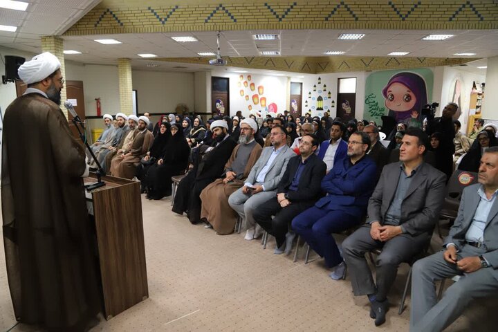 متولیان از فعالان عرصه خانواده حمایت کنند