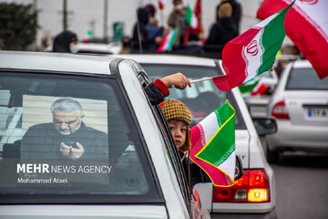 رژه خودرویی مردم رشت در حمایت از حمله سپاه پاسداران به اسراییل