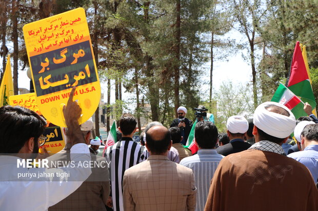 تجمع مردم قزوین در حمایت از پاسخ قاطع سپاه به اسراییل