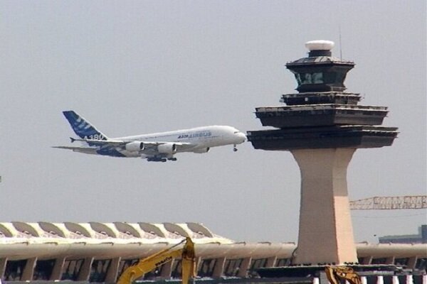 إلغاء جمیع الرحلات الجوية من مطار الإمام الخميني ومهرآباد ومطارات أخرى حتى صباح الإثنين
