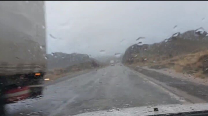 پیش بینی احتمال بارش خفیف باران در زنجان