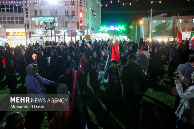 تجمع مردم  اردبیل در حمایت از عملیات «وعده صادق»