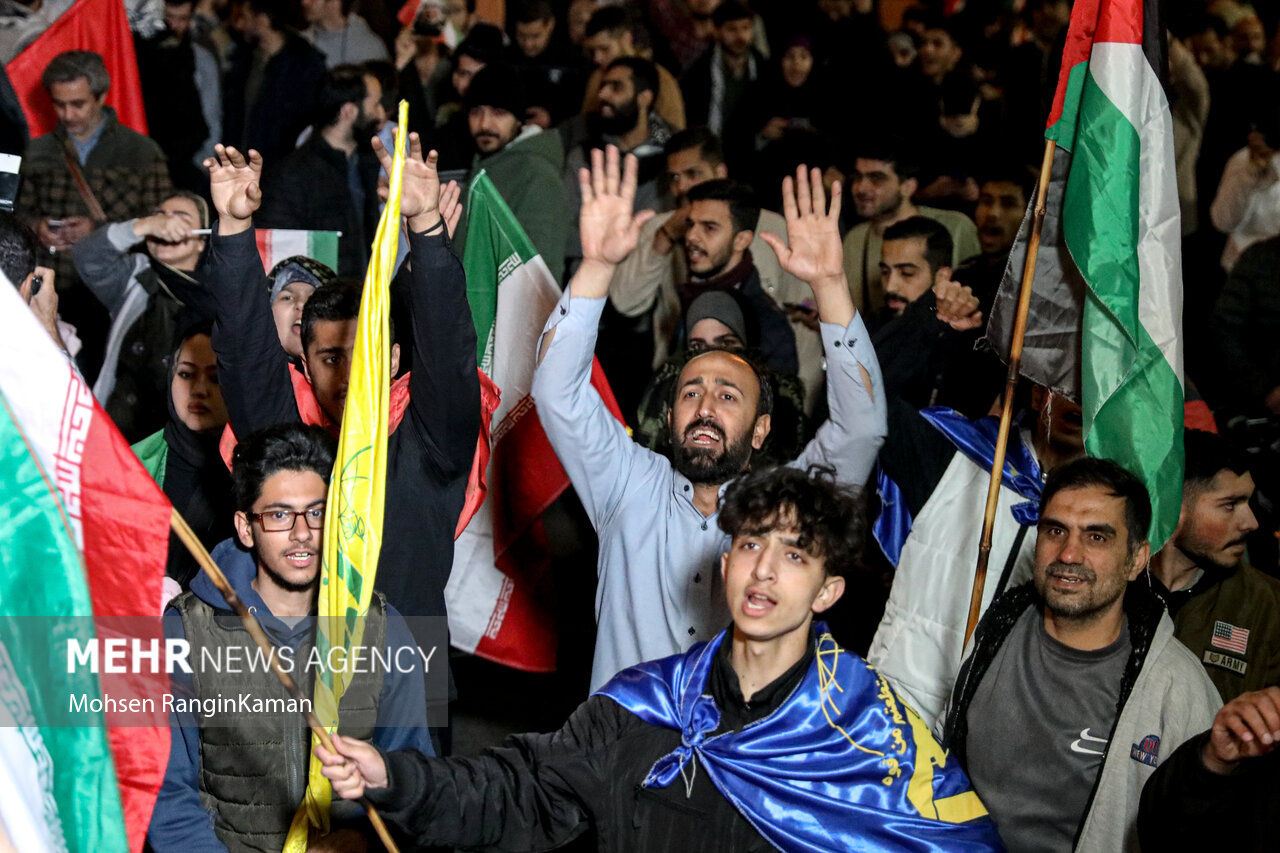 İran toplumu İsrail’e yönelik misilleme operasyonuna nasıl baktı?