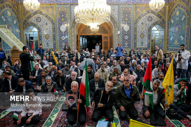 تجمع بزرگ اصناف و بازاریان شهر تهران در حمایت از طرح عفاف و حجاب