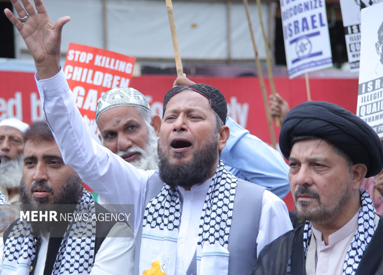 ایران کا اسرائیل پر حملہ، پاکستانی شہر کراچی میں "جشن" اور اسرائیل مخالف مظاہرہ+ تصاویر
