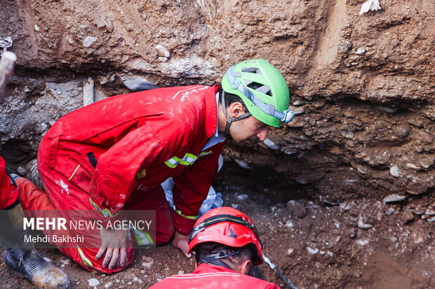 فوت یک بیرجندی بر اثر سقوط در چاه فاضلاب