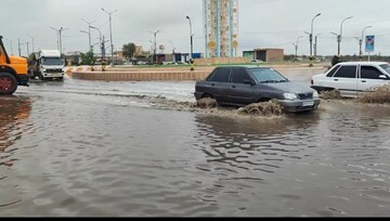 آبگرفتگی معابر شهر رحمت آباد شهرستان ریگان براثر بارش شدید باران