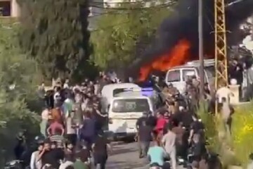 ۲ خودرو در «الشهابیه» لبنان هدف قرار گرفت/ شهادت ۲ نفر و زخمی‌شدن چند تَن+ فیلم