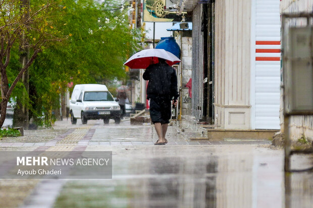 ۱۰۰ خودرو در ابگرفتگی معابر دزفول گرفتار شدند  ۱۰۰ خودرو در ابگرفتگی معابر دزفول گرفتار شدند