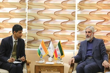 دیدار احمدوند و سفیر هند در آستانه نمایشگاه کتاب تهران/تصویر مردم هند از ایران زیباشناسانه است
