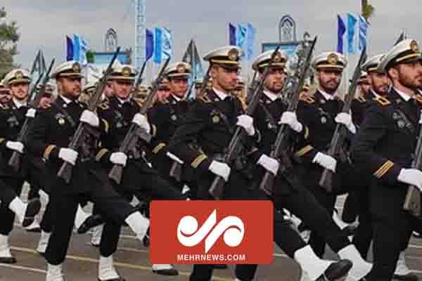 رژه نیروهای مسلح به‌مناسبت روز ارتش در مازندران