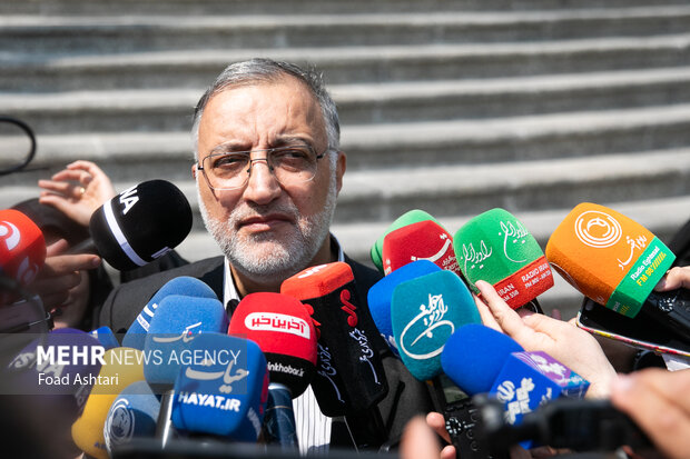 علی زاکانی شهردار تهران در حاشیه جلسه هیات دولت
