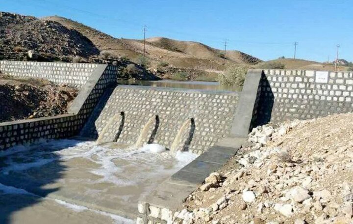 طرح‌های آبخیزداری در ۶۴ حوزه مطالعاتی استان ایلام عملیاتی می‌شود