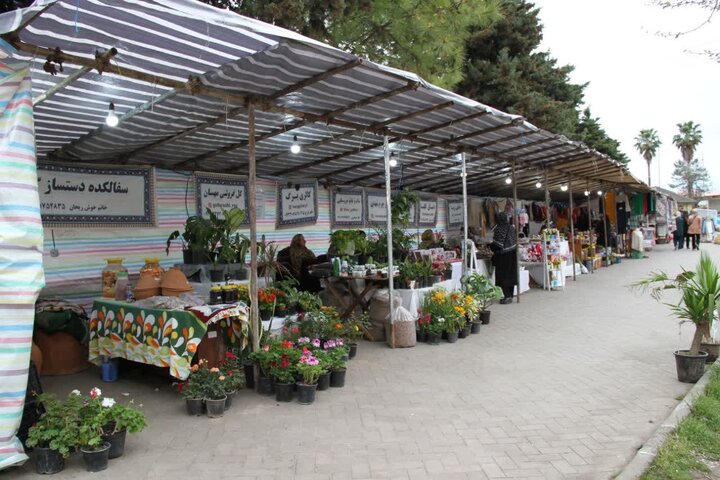 برپایی بازارچه توانمندی بانوان کارآفرین در آستارا