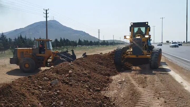 عملیات احداث و اصلاح شیب شیروانی در آزادراه کرج - قزوین