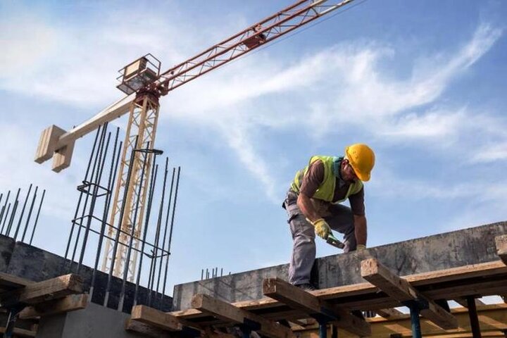 جذب سرمایههای خرد در بازار مسکن موجب گرانی ملک میشود