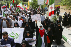 تجمع و راهپیمایی مردم انقلابی شهر مقدس قم آغاز شد