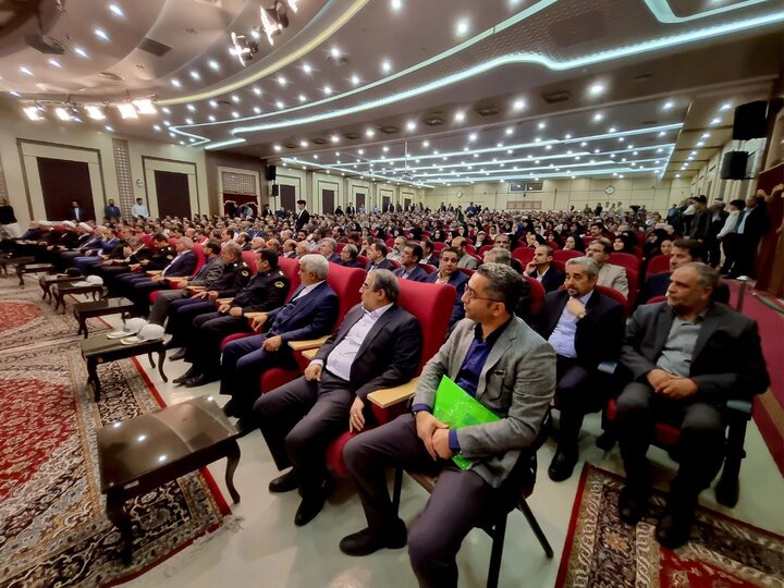 آئین شکرانه خدمت زائران نوروزی حضرت رضا (ع) آئین شکرانه خدمت زائران نوروزی حضرت رضا (ع)
