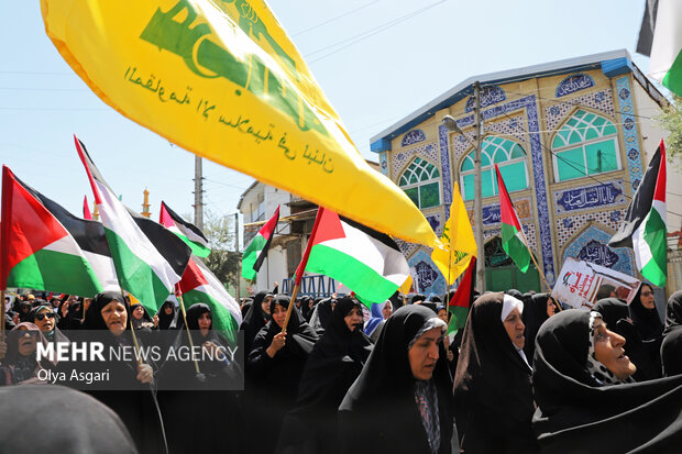 راهپیمایی مردم گرگان در حمایت از عملیات «وعده صادق»