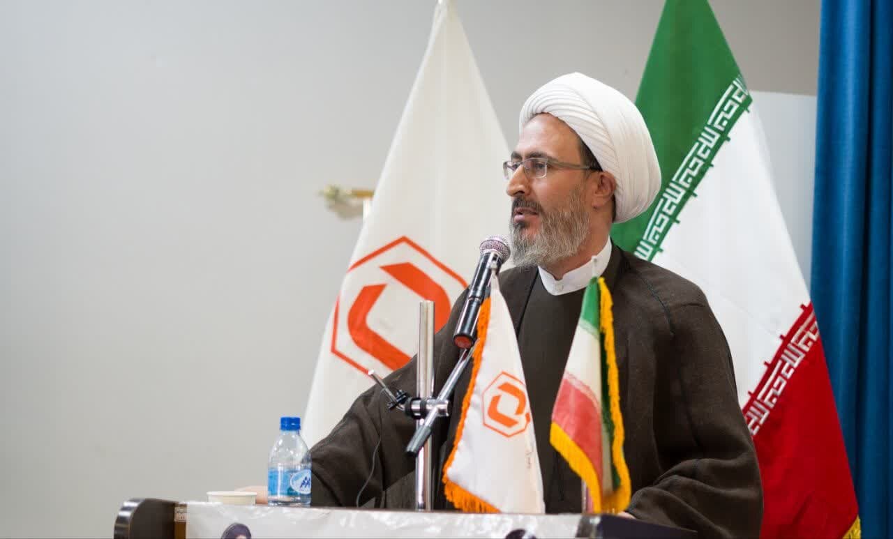حساب ۱۰۰ امام منطبق بر ایدئولوژی انقلاب است حساب ۱۰۰ امام منطبق بر ایدئولوژی انقلاب است
