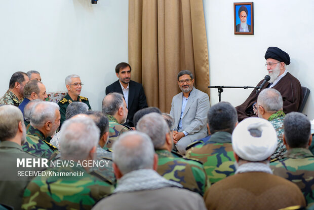 دیدار جمعی از فرماندهان عالی نیروهای مسلح با رهبر معظم انقلاب اسلامی