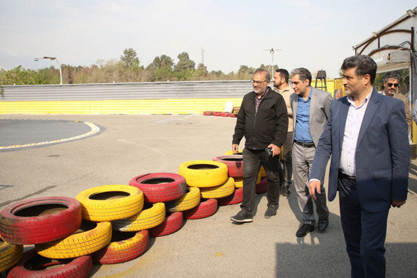 فدراسیون موتورسواری و اتومبیلرانی میتواند به نشاط مردم کمک کند