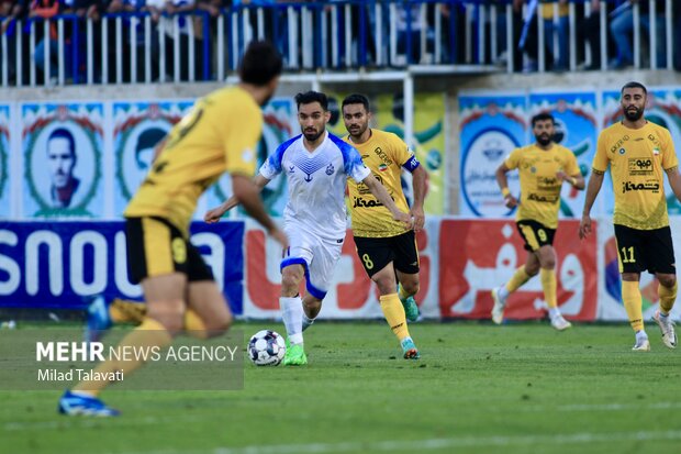 سپاهان با ترکیب کامل رو در روی ملوان قرار میگیرد سپاهان با ترکیب کامل رو در روی ملوان قرار میگیرد