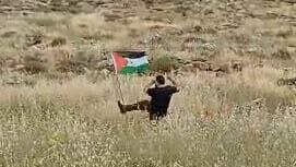 مجروح شدن یک شهرک‌نشین صهیونیست در تله پرچم فلسطین+ فیلم و تصاویر