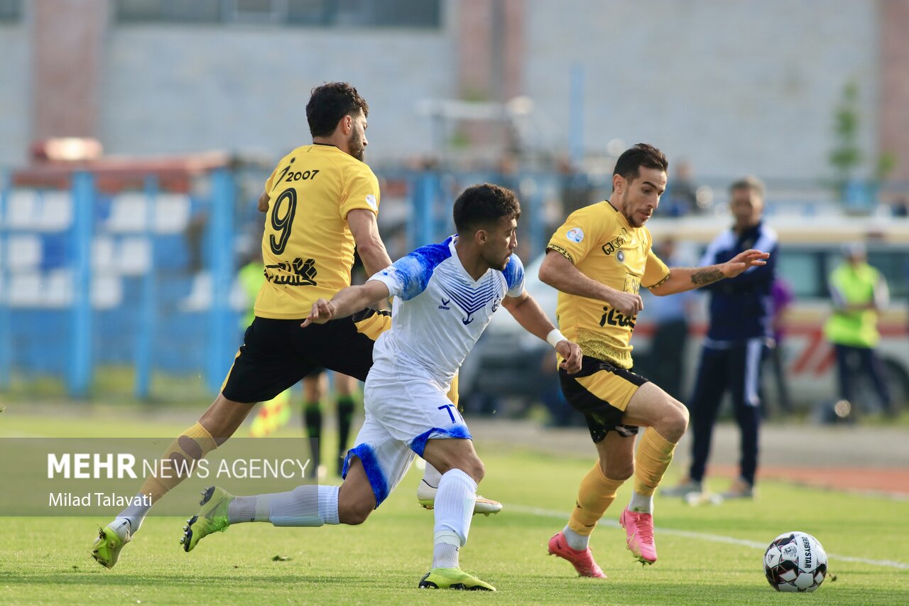 سپاهان قافیه قهرمانی را باخته است/ دل کندن از مورایس راحت نیست