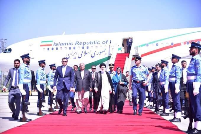 ایرانی صدر آیت اللہ رئیسی دو روزہ دورے پر پاکستان پہنچ گئے