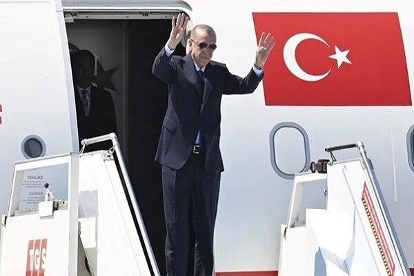 Türkiye Cumhurbaşkanı Erdoğan Macaristan'a gitti Türkiye Cumhurbaşkanı Erdoğan Macaristan'a gitti