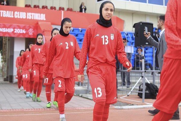 İranlı kızlar, Türkmenistan'ı 7-0 yendi