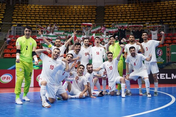 سرمایهگذاری تیمهای آسیایی خطرناک است/ فوتسال بچه سرراهی نباشد