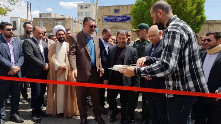 ناوگان خدمات شهری شبستر به ماشین آلات جدید تجهیز شد ناوگان خدمات شهری شبستر به ماشین آلات جدید تجهیز شد