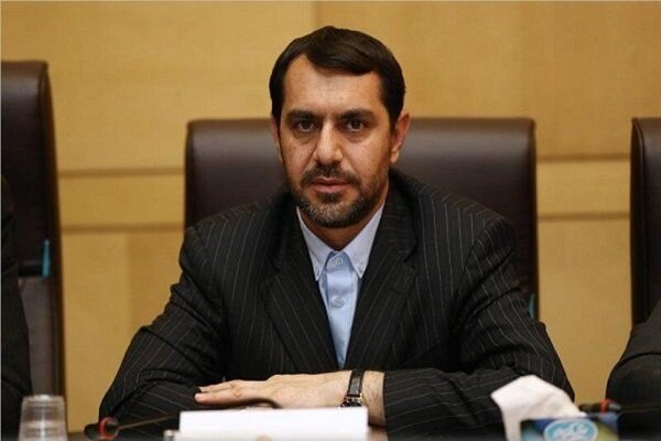 لزوم معافیت مالیاتی حداقلبگیران / کسری بودجه باید کنترل شود