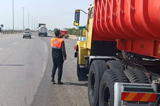 ۲۹ درصد از ناوگان باری در جادههای استان بوشهر دارای اضافه بودند ۲۹ درصد از ناوگان باری در جادههای استان بوشهر دارای اضافه بودند